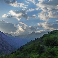 МАЛЕНЬКАЯ ПРОГУЛКА.