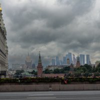 Нахмурилось.