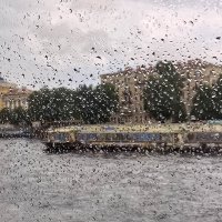 Адмиралтейская набережня.