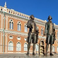 Архитекторы Царицыно: Василий Иванович Баженов и Матвей Фёдорович Казаков.