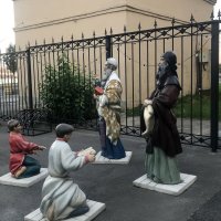 у часовни святителя Тихона Московского на Синопской набережной :: zavitok * у часовни святителя Тихона Московского на Синопской набережной :: zavitok *
