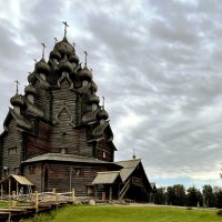 Богословка. Храм Покрова Пресвятой Богородицы в Невском лесопарке