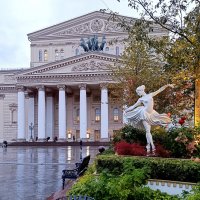 Дождливый вечер у Большого театра :: Татьяна Тюменка