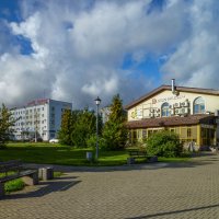 Погожий день в городе.