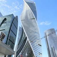 Башня Эволюция - небоскреб, закрученный вокруг собственной оси