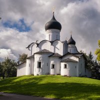Псков. Церковь Василия на Горке :: Galina