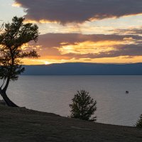 Байкал. Одинокий парусник