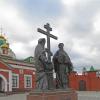 Памятник Кириллу и Мефодию в Йошкар-Оле расположен на Царьградской площади. :: ИРЭН@ .