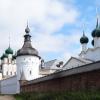 У стен Ростовского кремля. :: Наталья ***