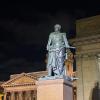 Памятник Барклаю-де-Толлю около Казанского собора :: Ирэн 