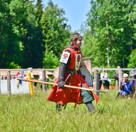 Ромкин друг вписался за него