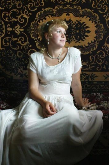 Невеста (снято на мобильник 0,3 мегапикселя)