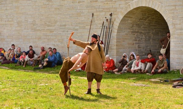 есть!!! мимо ...