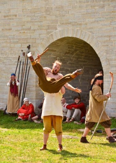 и заслуженная слава ...