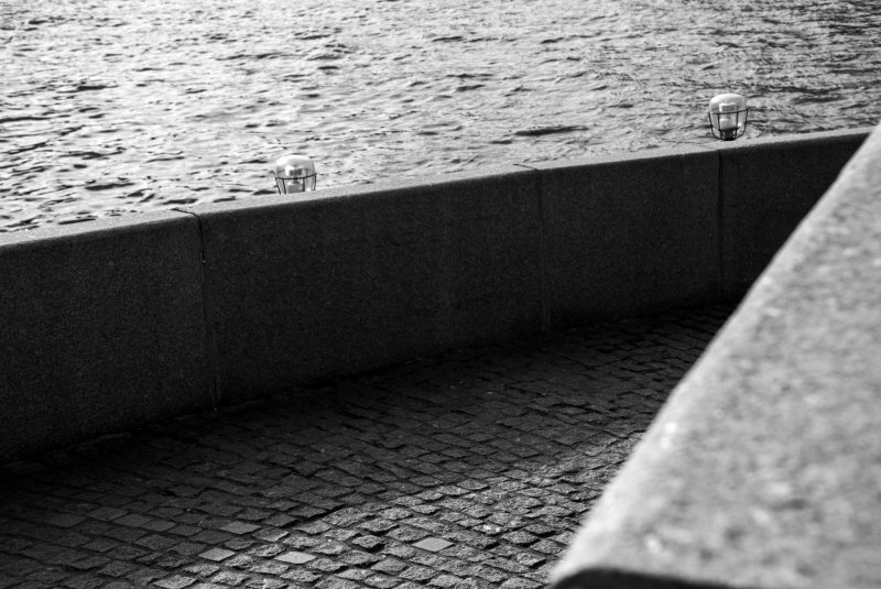 уголнанабережной