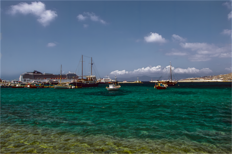 Из альбома ГРЕЦИЯ БЕЛЫЙ ПАРОХОД ФРАГМЕНТ 2016г Камера NIKON5100