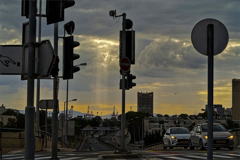 Израиль УТРО 11,04,2025г, Бат-Галим , НАБЕРЕЖНАЯ ДОРОГА Израиль УТРО 11,04,2025г, Бат-Галим , НАБЕРЕЖНАЯ ДОРОГА