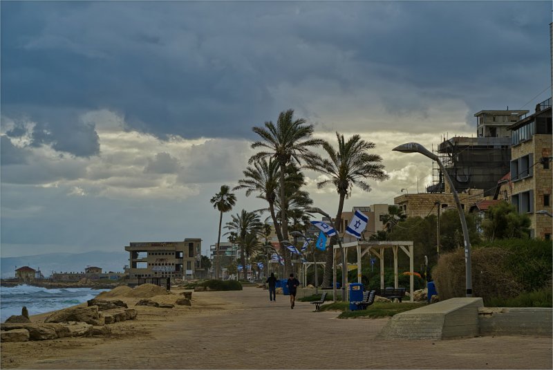 Израиль УТРО ,2025г, Бат-Галим , Средиземное море  Набережная