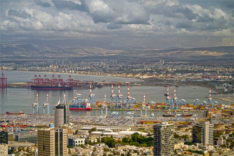 Израиль *Хайфа уходящего 2025года